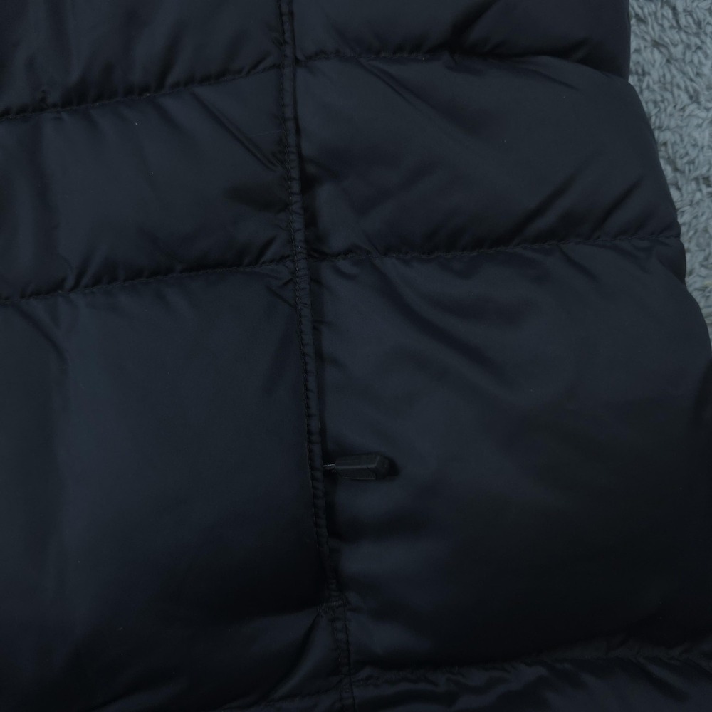 Mountain Hardwear Coat Womens Medium Black Hooded Down Parka Faux Fur Quilted - Picture 4 of 15